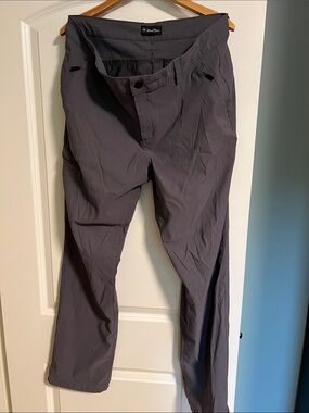 Light-weight hiking pants
